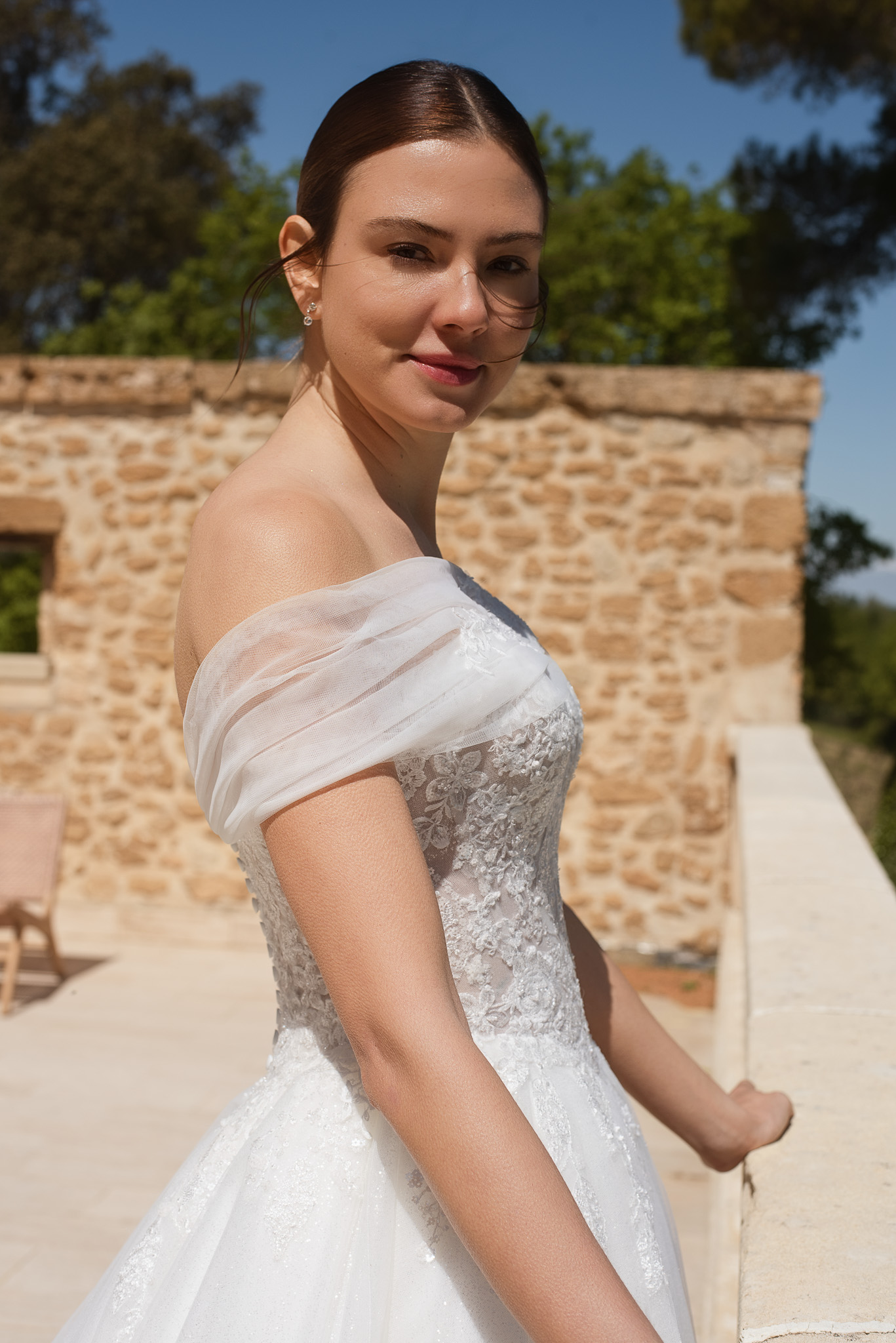 Brautkleid mit floraler Spitze, Corsage und Herzausschnitt