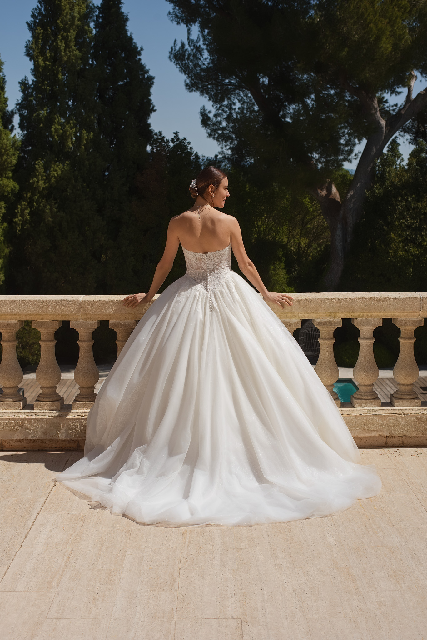Prinzessin Brautkleid mit voluminösem Barockrock und Schleppe